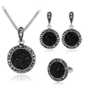 Elegant Black Necklace Jewelry Set